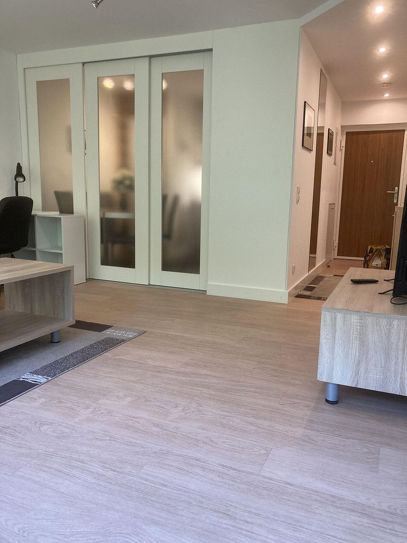 Fully furnished, fully equipped 1.5‑room apartment — Asemwald 8, 70599 Stuttgart – photo 3